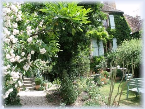 Maison Marthe B & B Saint-Sauveur-en-Puisaye Exterior photo